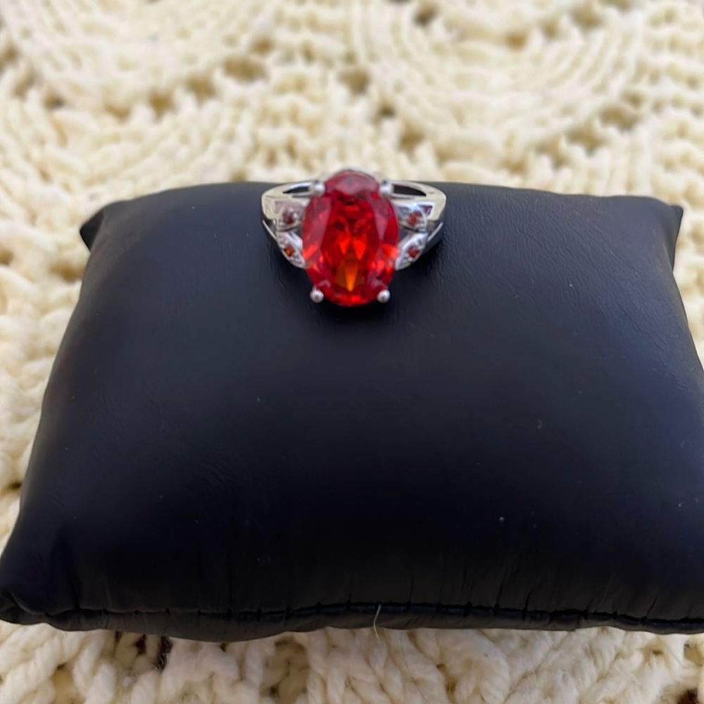 Red/orange oval ring size 6